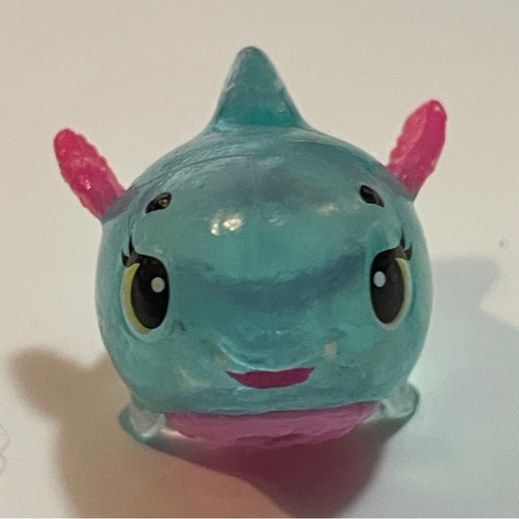 Hatchimals Colleggtibles Season 1 Ultra Rare Polar Paradise Pink Wings - Picture 2 of 8